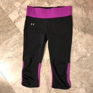 ❌SOLD❌Under Armour Cropped Leggings